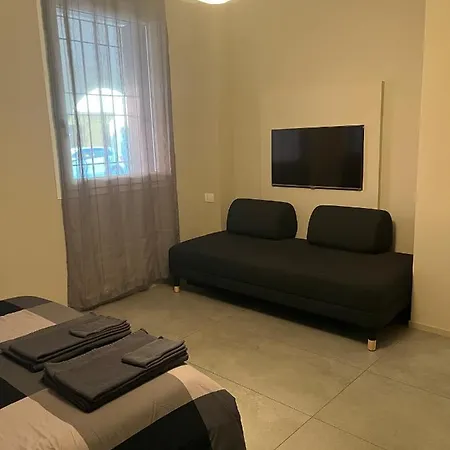 La Casa All'ombra Della Chiesa * Brescello