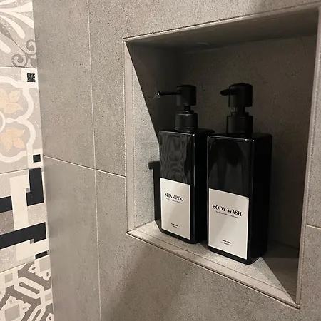 La Casa All'ombra Della Chiesa 브레셀로