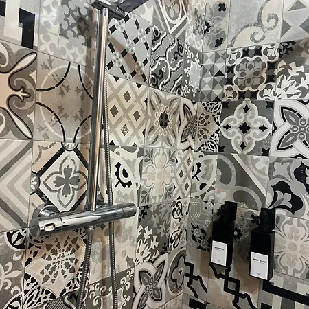 La Casa All'ombra Della Chiesa 3* 布雷谢洛