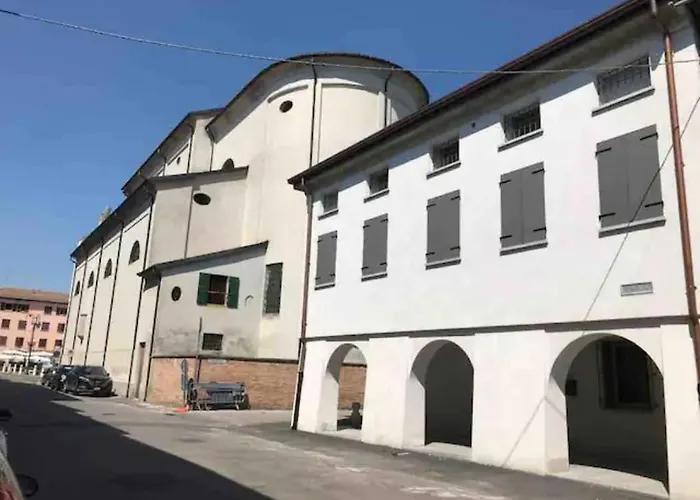 La Casa All'ombra Della Chiesa Gasthuis 3*